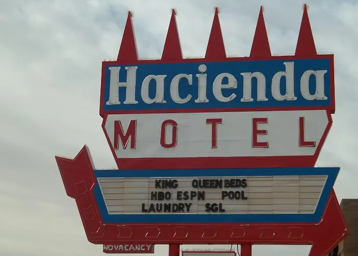 Hacienda Motel 2*